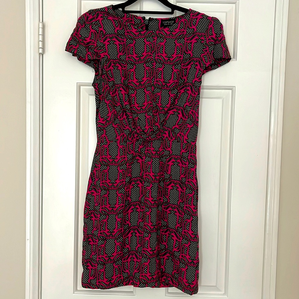 TOPSHOP Knee length Short Sleeve Hot Pink, Green and Polka Dot Dress size US 6
